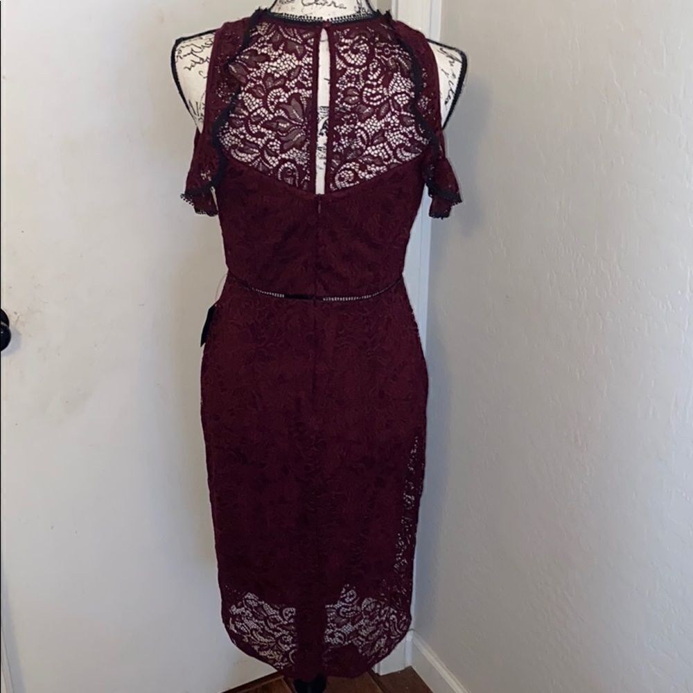 Bebe Lace Cold Shoulder Midi Ruffle Dress Modern Event Party Special Occasion - Picture 7 of 13